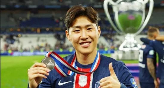Lee Kang-in và hành trình khởi đầu sự nghiệp bóng đá